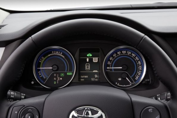 Die Instrumente im Toyota Auris