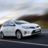 <p>Front- und Seitenansicht des Toyota Auris</p>