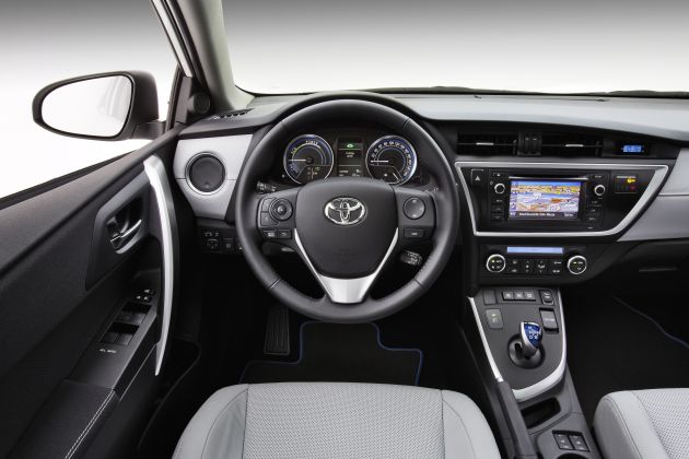 Toyota Auris:
Toyota Auris
