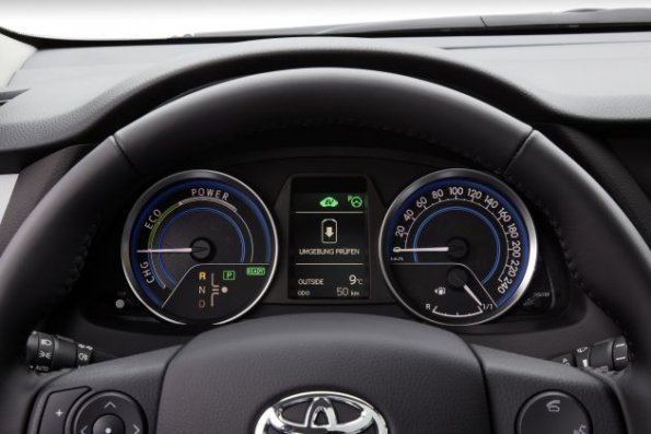 Die Instrumente im Toyota Auris