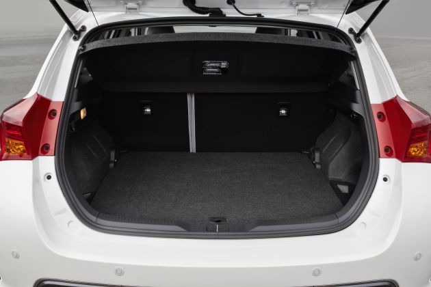 Toyota Auris I:
Toyota Auris