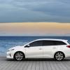 <p>Die Seitenperspektive am Toyota Auris Touring Sports</p>