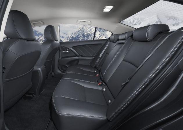 Toyota Avensis:
Toyota Avensis