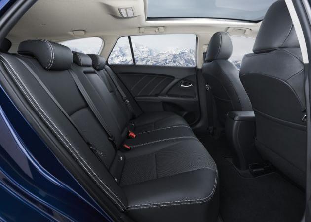 Toyota Avensis :
Toyota Avensis