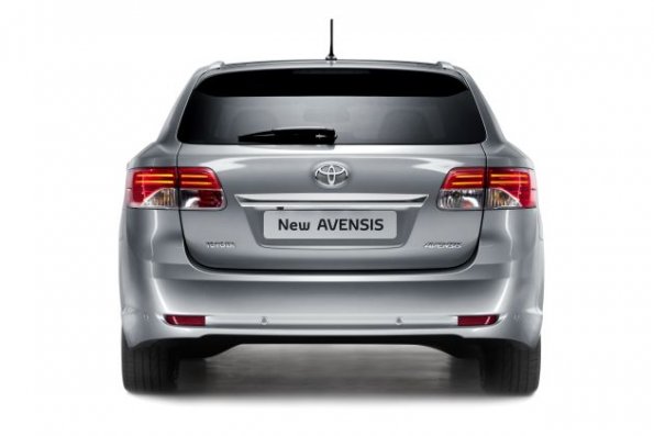 Die Heckpartie des Toyota Avensis