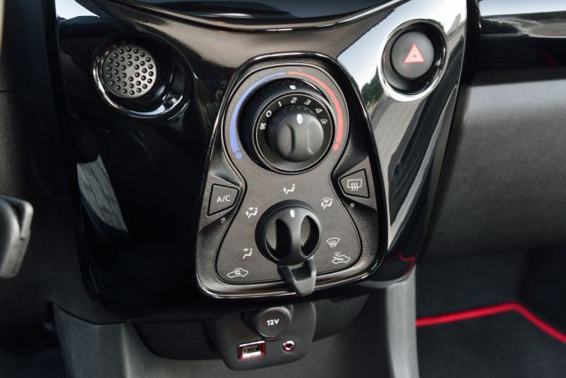 Toyota Aygo:
Toyota Aygo