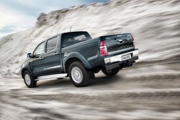 Heck- und Seitenpartie des Toyota Hilux