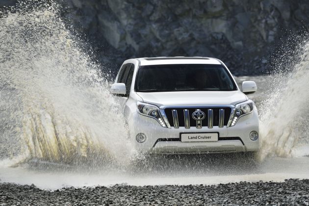 Toyota Land Cruiser:
Toyota Land Cruiser