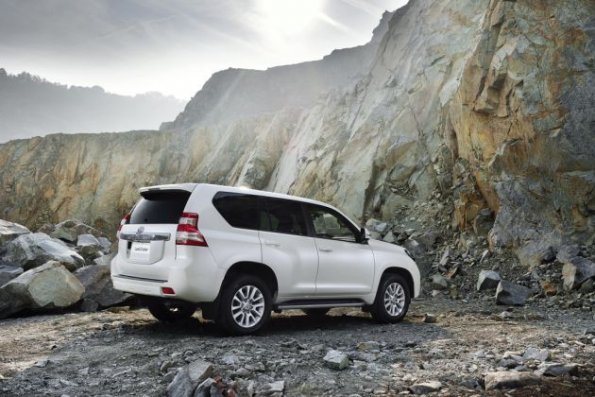 Heck- und Seitenpartie des Toyota Land Cruiser