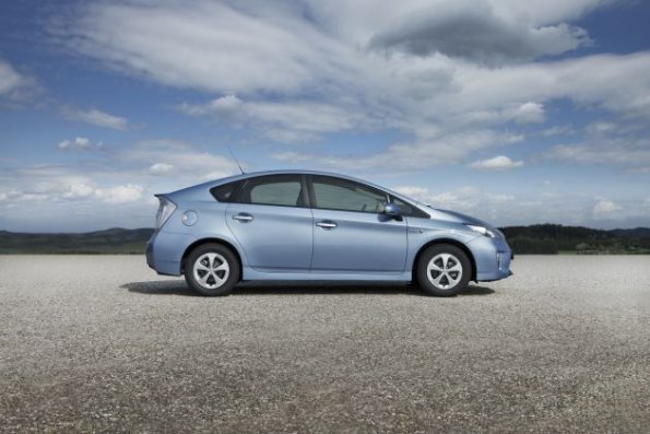 Der Toyota Prius Plug In  im Profil