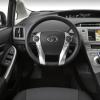 <p>Das Cockpit des Toyota Prius Plug In</p>