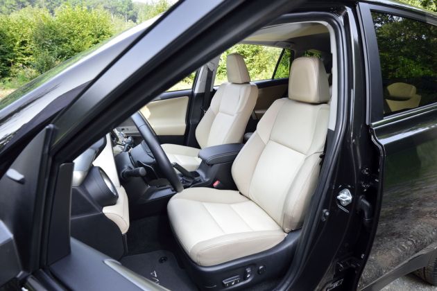 Toyota RAV4:
Toyota RAV4