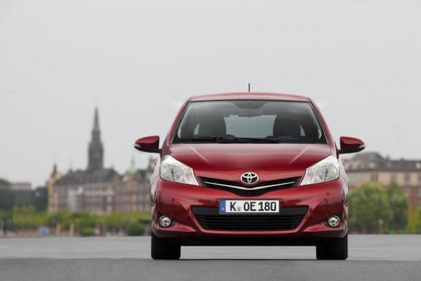 Der Toyota Yaris in der Frontansicht 