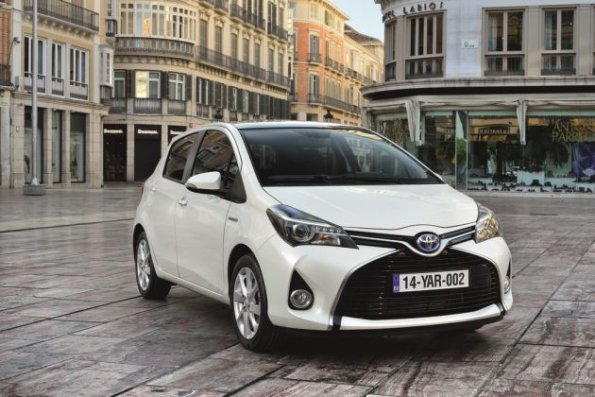 Frontpartie des Toyota Yaris 