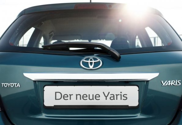 Nahaufnahme am Toyota Yaris