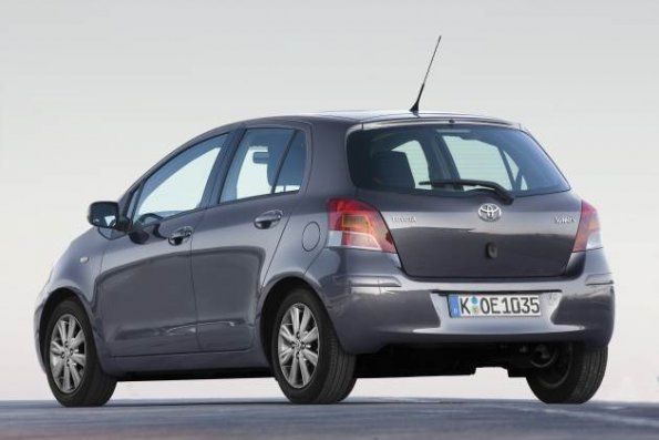 Heckansicht des Toyota Yaris