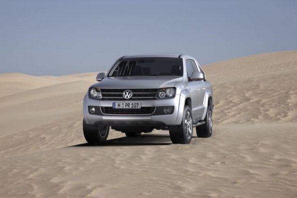 Der Volkswagen Amarok von vorn aufgenommen