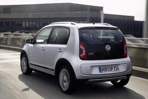 Ein Blick auf das Heck des Volkswagen cross-up