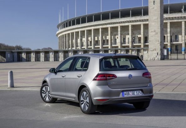 Das Heck des Volkswagen E Golf