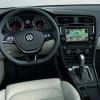 Der Arbeitsplatz des Fahrers im neuen Volkswagen Golf 7