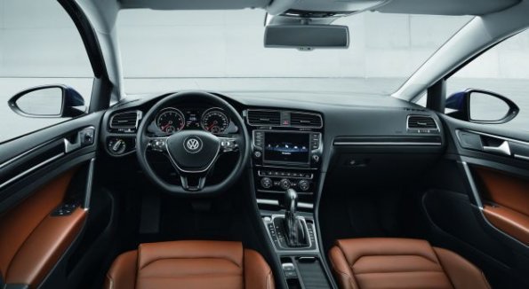 Das Cockpit des neuen Volkswagen Golf 7