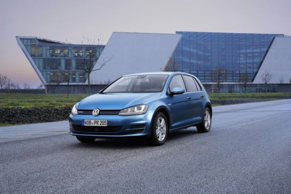 Frontpartie am Golf TGI Bluemotion