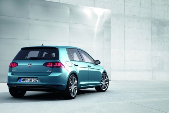 Die Heckansicht des Volkswagen Golf VII