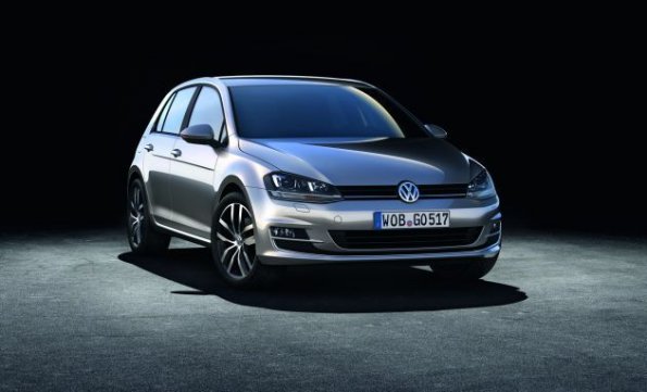 Die Frontansicht des Volkswagen Golf VII