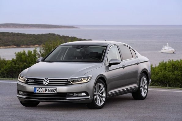 Frontpartie des Volkswagen Passat 