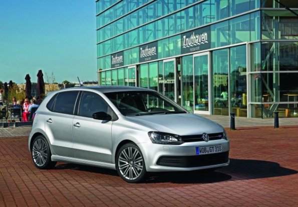 Front- und Seitenansicht des Volkswagen Polo Blue GT