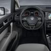 <p>Der Arbeitsplatz des Fahrers im Volkswagen Sportsvan</p>