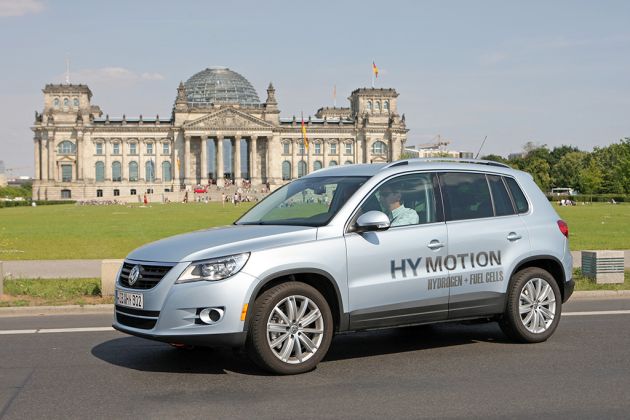 Volkswagen Tiguan HyMotion:
DB2008AU01345