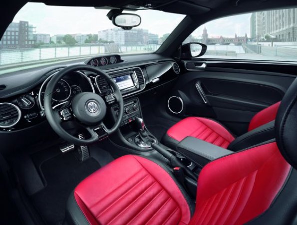 Die erste Sitzreihe im neuen VW Beetle