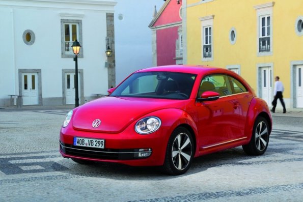 Front- und Seitenperspektive des VW Beetle 2012