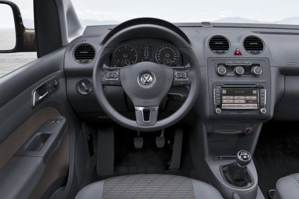 Das Cockpit im VW Caddy