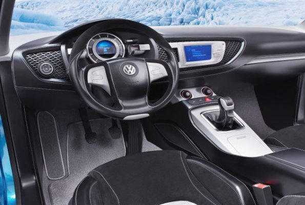 Ein Blick ins Cockpit des VW-Concept-A 4