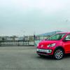 Front- und Seitenansicht des VW cross up!