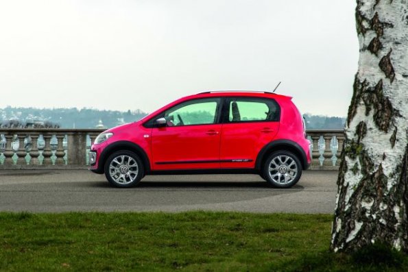 Der VW cross up! in der Seitenansicht 