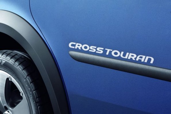 Damit jder weiß, was gefahren wird: Das Label des VW CrossTouran