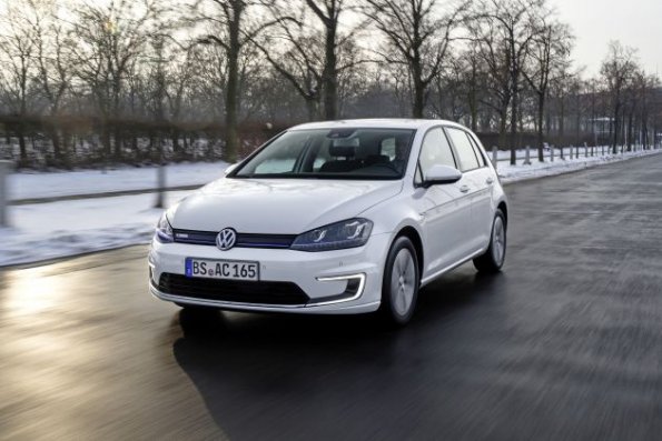 Die Fahrzeugfront des VW E-Golf