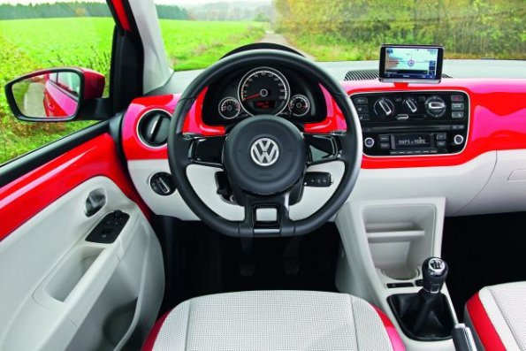 Das Cockpit im VW eco up!