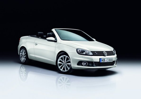 Der VW Eos Sport&Style in der Front- und Seitenperspektive 