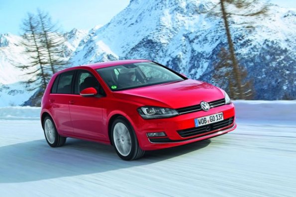 Front- und Seitenansicht des VW Golf 4Motion