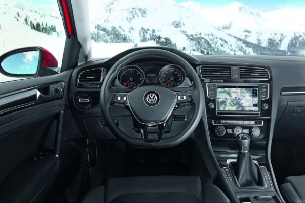 Das Cockpit im VW Golf 4Motion