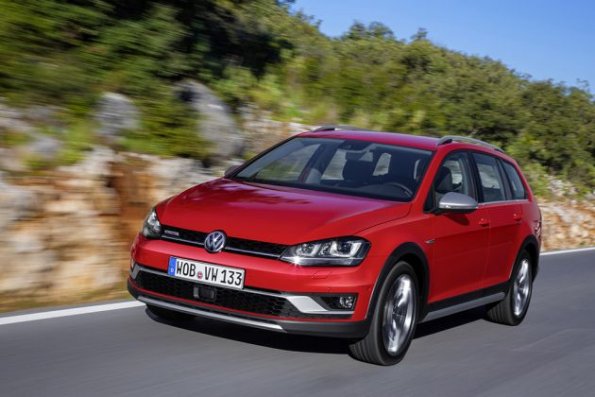 Frontpartie des VW Golf Alltrack 