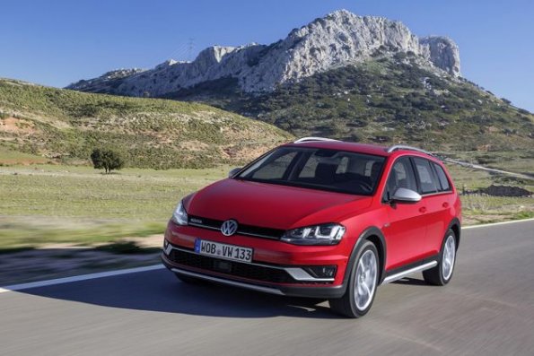 Frontpartie des VW Golf Alltrack 