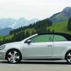 Das Profil des VW Golf GTI Cabriolet mit geschlossenem Stoffverdeck<br />