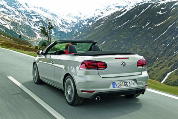 Die Heckpartie des VW Golf GTI Cabriolet