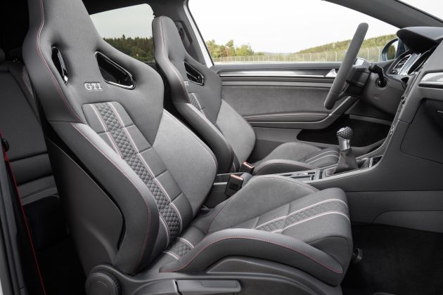 VW Golf GTi Clubsport :
VW Golf GTi Clubsport 