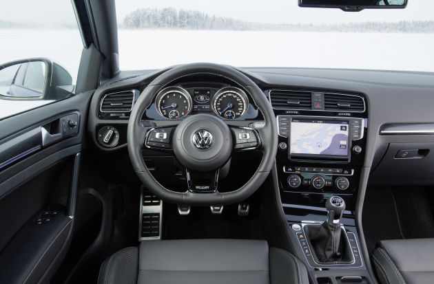 VW Golf R :
VW Golf R 
